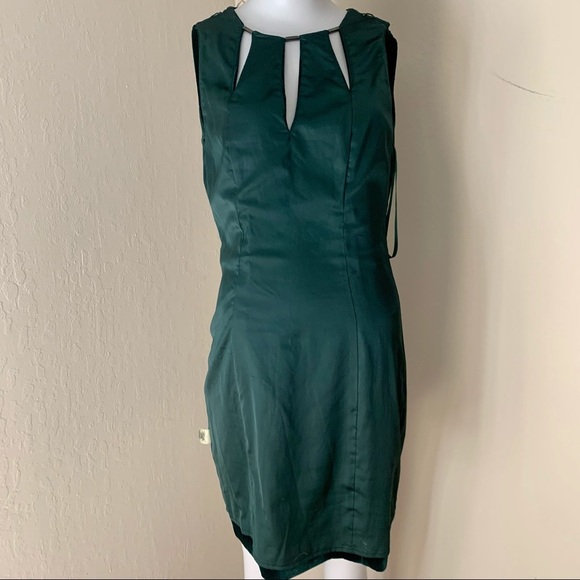 ELIE TAHARI Velvet Green Sleeveless Sheath Dress Cut Out Cocktail Party Size 0 - Picture 14 of 16